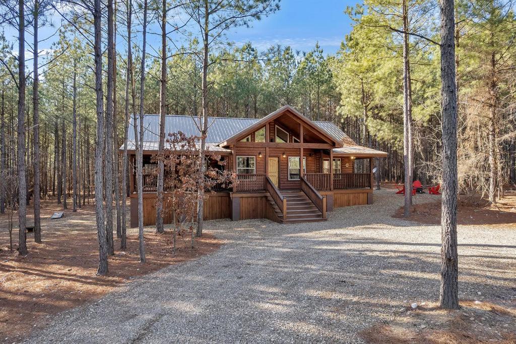 Large Luxury 2Br Cabin W Hot Tub Double Trouble Was Designed For Fun Comfort And Memories Minutes From Buzzling Hochatown And Beautiful Beaver Bend State Park Broken Bow Extérieur photo