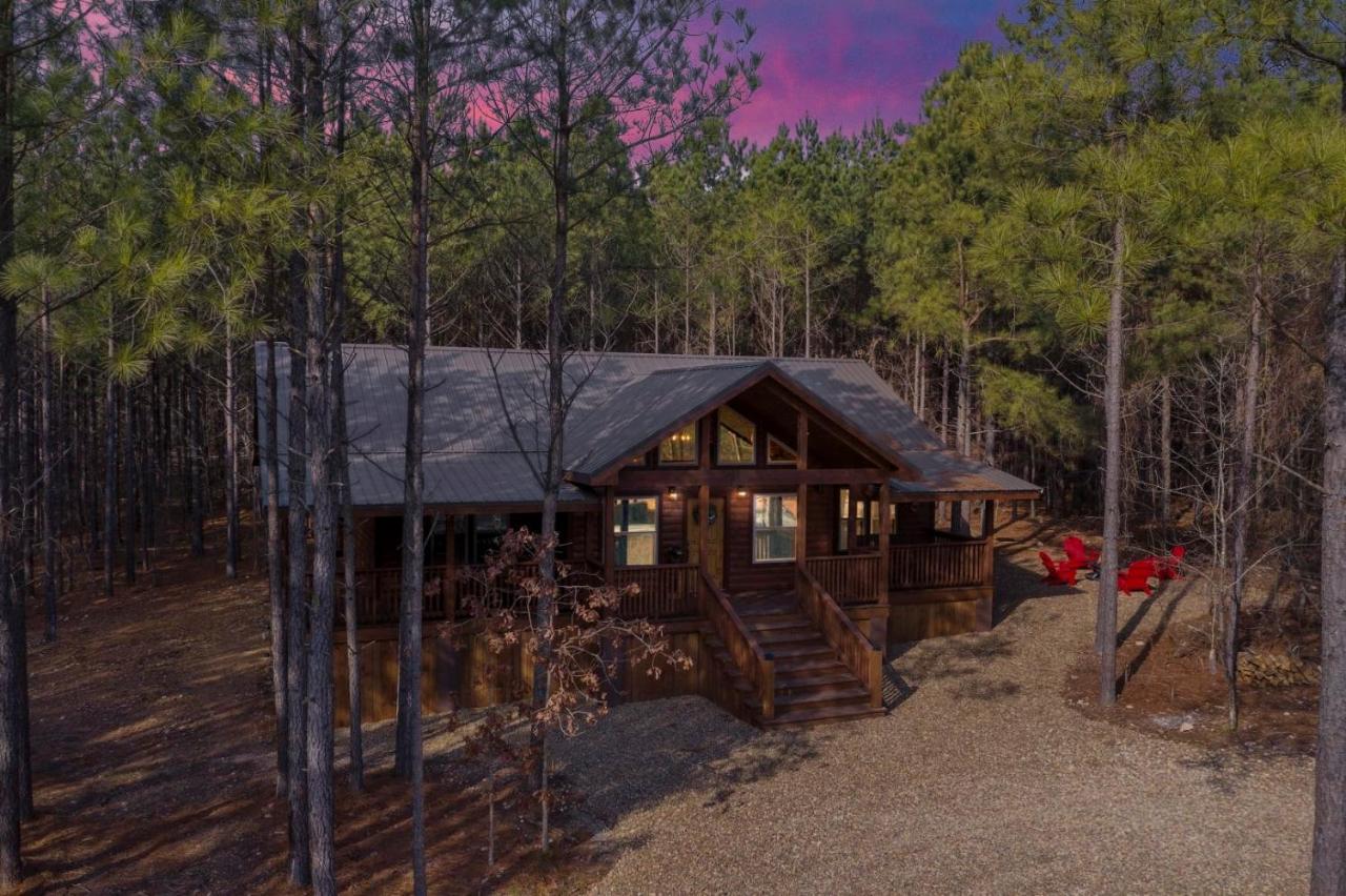 Large Luxury 2Br Cabin W Hot Tub Double Trouble Was Designed For Fun Comfort And Memories Minutes From Buzzling Hochatown And Beautiful Beaver Bend State Park Broken Bow Extérieur photo