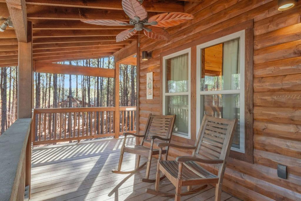 Large Luxury 2Br Cabin W Hot Tub Double Trouble Was Designed For Fun Comfort And Memories Minutes From Buzzling Hochatown And Beautiful Beaver Bend State Park Broken Bow Extérieur photo