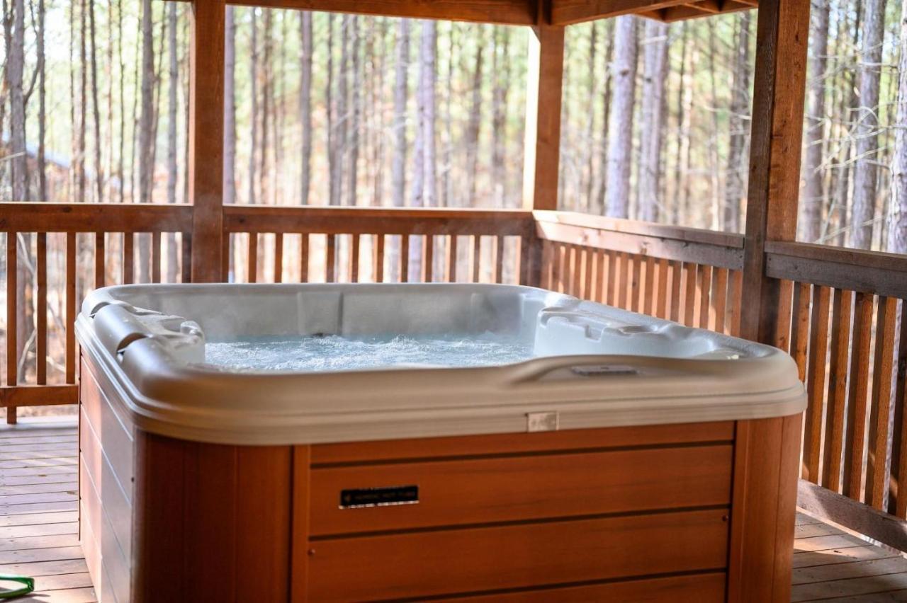 Large Luxury 2Br Cabin W Hot Tub Double Trouble Was Designed For Fun Comfort And Memories Minutes From Buzzling Hochatown And Beautiful Beaver Bend State Park Broken Bow Extérieur photo