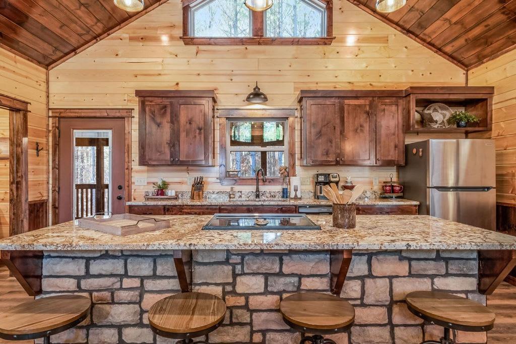 Large Luxury 2Br Cabin W Hot Tub Double Trouble Was Designed For Fun Comfort And Memories Minutes From Buzzling Hochatown And Beautiful Beaver Bend State Park Broken Bow Extérieur photo