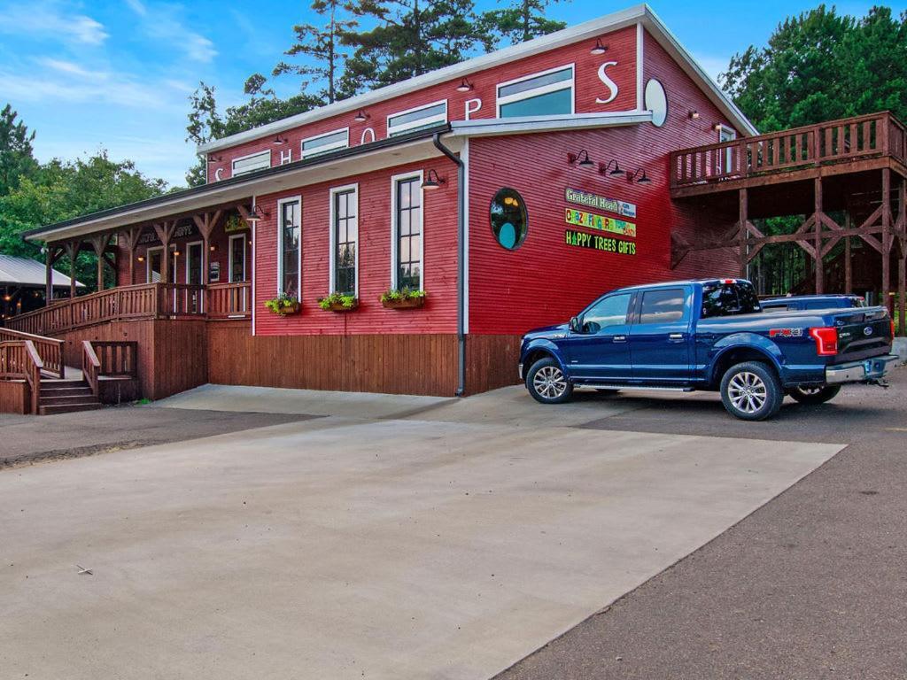 Large Luxury 2Br Cabin W Hot Tub Double Trouble Was Designed For Fun Comfort And Memories Minutes From Buzzling Hochatown And Beautiful Beaver Bend State Park Broken Bow Extérieur photo