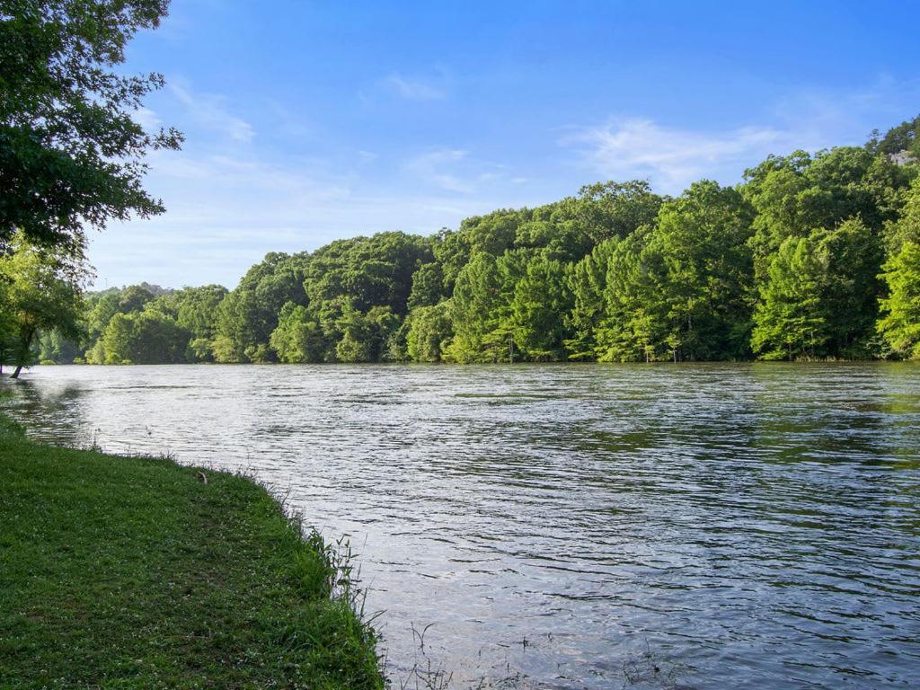 Large Luxury 2Br Cabin W Hot Tub Double Trouble Was Designed For Fun Comfort And Memories Minutes From Buzzling Hochatown And Beautiful Beaver Bend State Park Broken Bow Extérieur photo